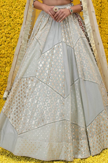 Mahima Mahajan_Green Organza, Shantoon, Banarasi Chanderi Floral Inaya Bridal Lehenga Set _at_Aza_Fashions