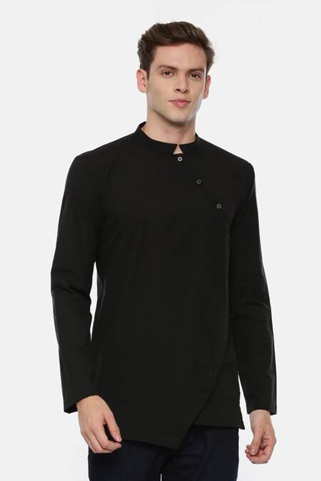 Mayank Modi - Men Black 100% Cotton Asymmetric Kurta Online at Aza Fashions Mayank Modi - Men_Black 100% Cotton Asymmetric Kurta _Online_at_Aza_Fashions