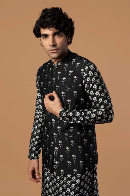 Masaba Black Raw Silk Poppy Dew Print Bundi at Aza Fashions Masaba_Black Raw Silk Poppy Dew Print Bundi _at_Aza_Fashions