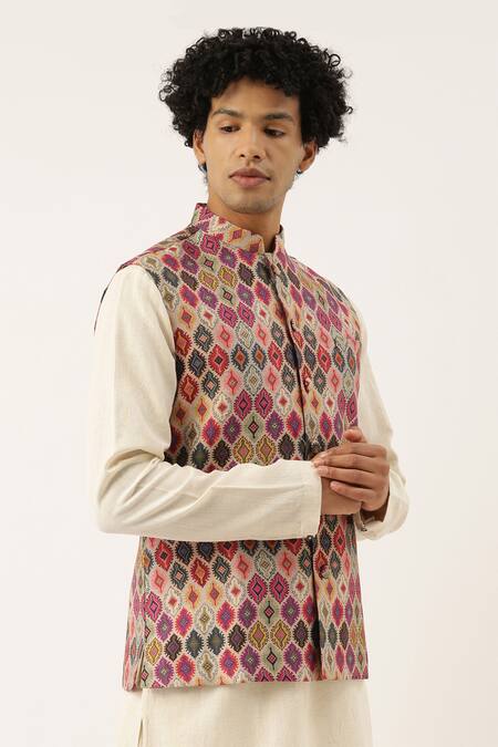 Mayank Modi - Men Beige Chanderi Printed Bundi Online at Aza Fashions Mayank Modi - Men_Beige Chanderi Printed Bundi _Online_at_Aza_Fashions