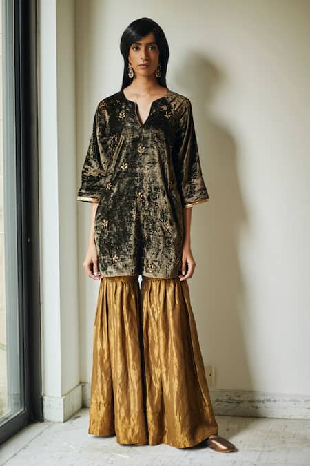 Shorshe Clothing Velvet Kurta & Sharara Pant Set 