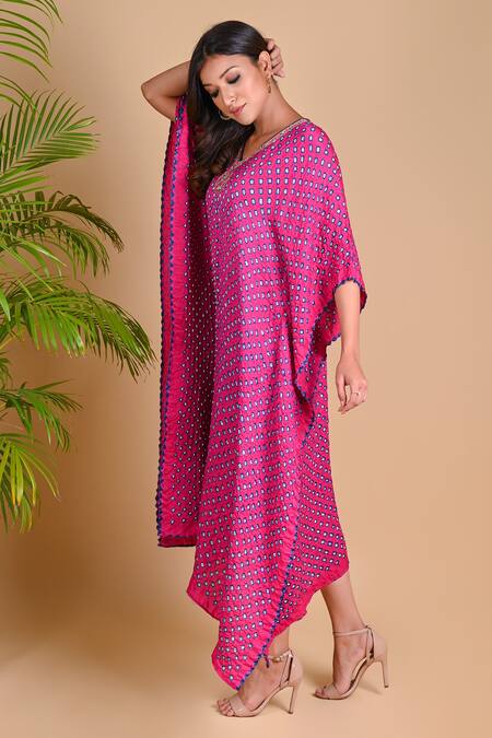 Dyelogue_Pink Gajji Silk Bandhani Kaftan _Online_at_Aza_Fashions