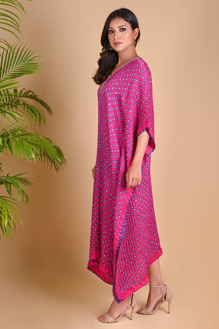 Buy_Dyelogue_Pink Gajji Silk Bandhani Kaftan _Online_at_Aza_Fashions