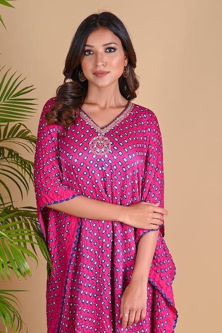 Dyelogue_Pink Gajji Silk Bandhani Kaftan _at_Aza_Fashions