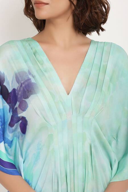 Ranng Label Green Viscose Georgette V Neck Printed Kaftan at Aza Fashions Ranng Label_Green Viscose Georgette V Neck Printed Kaftan _at_Aza_Fashions