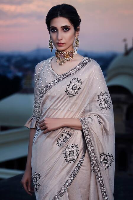 Shop Matsya Beige Chanderi Silk V Neck Saree With Blouse at Aza Fashions Shop_Matsya_Beige Chanderi Silk V Neck Saree With Blouse_at_Aza_Fashions