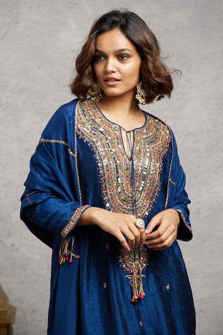 Buy_Label Niti Bothra_Blue Silk Floral Round Embroidered Kurta And Palazzo Set _Online_at_Aza_Fashions