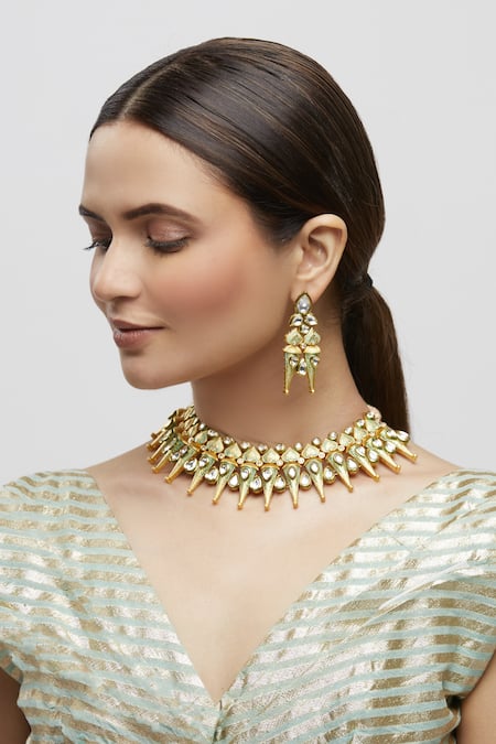Minaki_Gold Plated Metallic Thread, Stones Kundan Meenakari Necklace Set _Online_at_Aza_Fashions