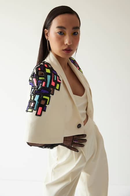 Buy_Mini Sondhi_Cream Crepe Geometric Pattern Lapel Applique Cropped Jacket And Trouser Set_Online_at_Aza_Fashions