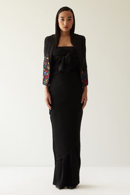 Shop Mini Sondhi Black Crepe, Crinkled Georgette Geometric Pattern Pre-draped Pant Saree With at Aza Fashions Shop_Mini Sondhi_Black Crepe, Crinkled Georgette Geometric Pattern Pre-draped Pant Saree With_at_Aza_Fashions