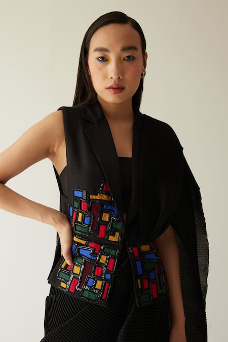 Shop Mini Sondhi Black Crepe, Crinkled Georgette Geometric Pattern Pre-draped Pant Saree With Online at Aza Fashions Shop_Mini Sondhi_Black Crepe, Crinkled Georgette Geometric Pattern Pre-draped Pant Saree With_Online_at_Aza_Fashions