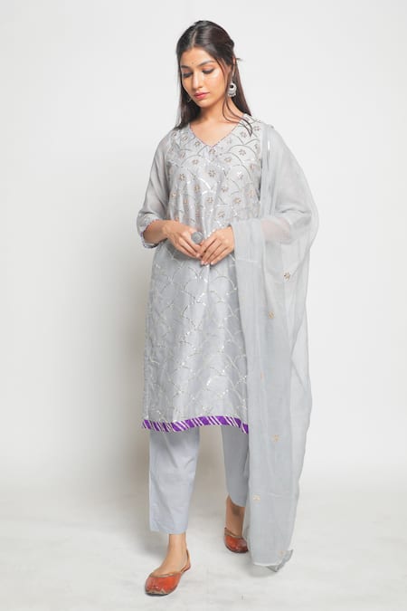 Maison Shefali Embroidered Chanderi Kurta Set 