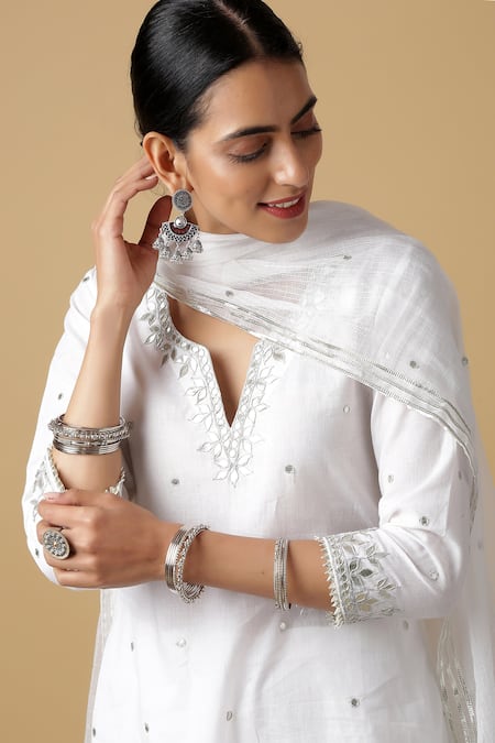Buy_Maison Shefali_White Cotton, Kota Doria Embroidered Kurta Set _Online_at_Aza_Fashions