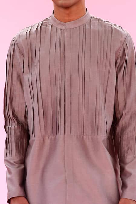 Shop Antar Agni Grey Cotton Silk Pintuck Kurta Online at Aza Fashions Shop_Antar Agni_Grey Cotton Silk Pintuck Kurta _Online_at_Aza_Fashions