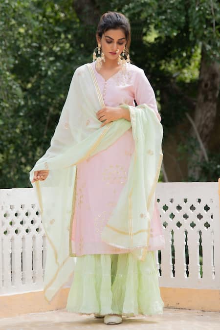 Maison Shefali_Green Kurta And Dupatta Chanderi Pant Embroidery V Neck Sharara Set _Online_at_Aza_Fashions