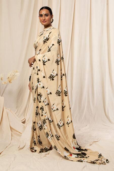 Masaba_White Crepe Printed Saree With Unstitched Blouse Fabric_Online_at_Aza_Fashions