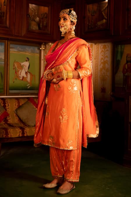 Buy_Maison Shefali_Orange Chanderi , Cotton , Muslin Gota Patti, Pittan Work Kurta Set _Online_at_Aza_Fashions