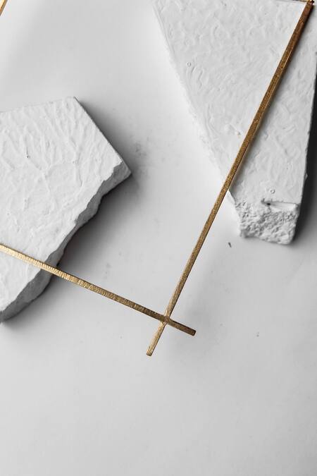 DE'Anma Gold Plated Geometric Necklace Online at Aza Fashions DE'Anma_Gold Plated Geometric Necklace _Online_at_Aza_Fashions