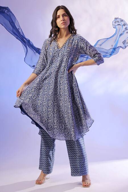 Mehak Talreja Couturre Blue Chanderi Dupatta Organza Printed Floral Anarkali Palazzo Set Online at Aza Fashions Mehak Talreja Couturre_Blue Chanderi Dupatta Organza Printed Floral Anarkali Palazzo Set _Online_at_Aza_Fashions