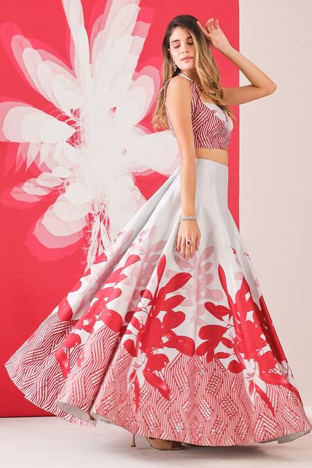 Mehak Talreja Couturre_Grey Silk Printed Floral Sweetheart Neck Skirt And Blouse Set  _Online_at_Aza_Fashions