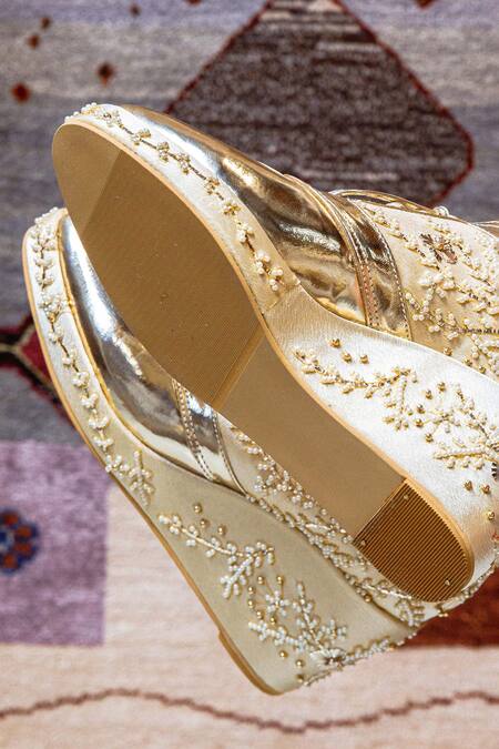 Tiesta Gold Embroidery Sneaker Wedges Online at Aza Fashions Tiesta_Gold Embroidery Sneaker Wedges _Online_at_Aza_Fashions