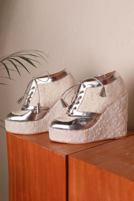 Tiesta Lucknowi Embroidered Sneaker Wedges 