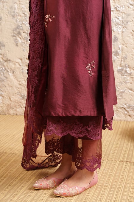 Shop Naaz By Noor Maroon Cotton, Organza, Silk Chanderi Embroidered Kurta Set Online at Aza Fashions Shop_Naaz By Noor_Maroon Cotton, Organza, Silk Chanderi Embroidered Kurta Set _Online_at_Aza_Fashions