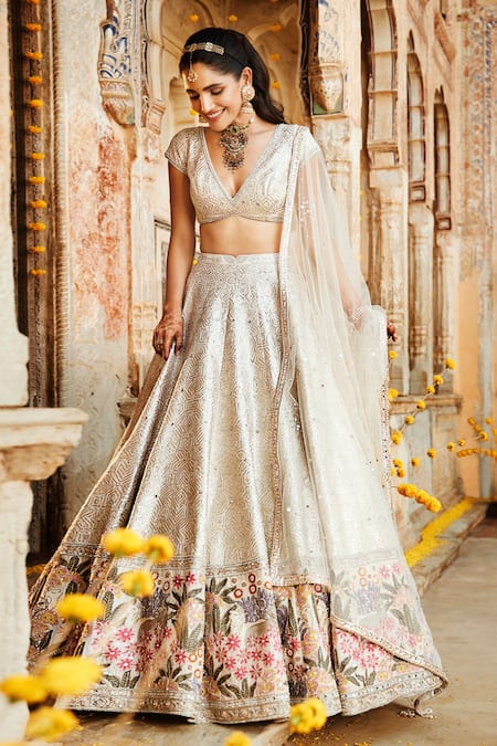 Shop Matsya Ivory Silk Gota, Zardozi Plunge V Neck Rambagh Suchhi Lehenga Set at Aza Fashions Shop_Matsya_Ivory Silk Gota, Zardozi Plunge V Neck Rambagh Suchhi Lehenga Set _at_Aza_Fashions