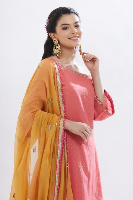 Mandira Wirk - Indian Peach Cotton Lurex Asymmetric Off Shoulder Layered Kurta With Dupatta at Aza Fashions Mandira Wirk - Indian_Peach Cotton Lurex Asymmetric Off Shoulder Layered Kurta With Dupatta _at_Aza_Fashions