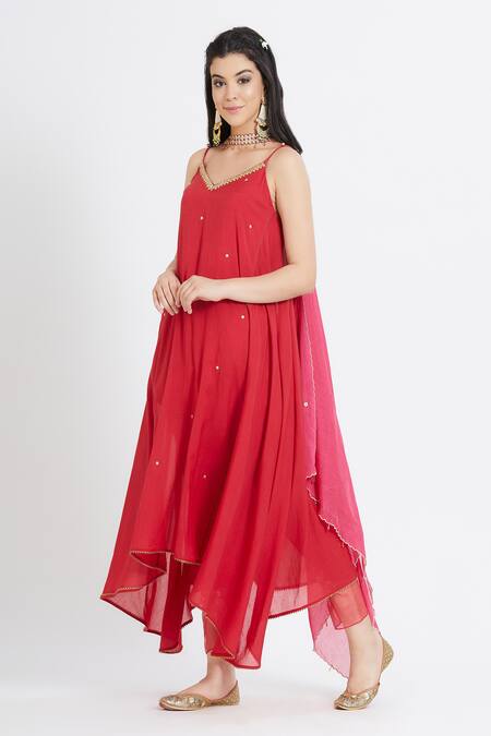 Buy_Mandira Wirk - Indian_Red Cotton Silk V Neck Asymmetric Kurta Set _Online_at_Aza_Fashions