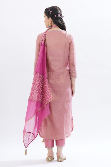 Shop Mandira Wirk - Indian Pink Organza, Tissue V Neck Embroidered Kurta Set at Aza Fashions Shop_Mandira Wirk - Indian_Pink Organza, Tissue V Neck Embroidered Kurta Set _at_Aza_Fashions