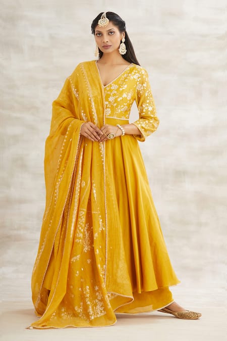 Mandira Wirk - Indian Yellow Chanderi Foil Print Anarkali Set Online at Aza Fashions Mandira Wirk - Indian_Yellow Chanderi Foil Print Anarkali Set _Online_at_Aza_Fashions