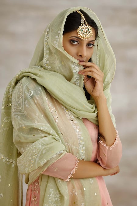 Mandira Wirk - Indian Peach Organza Kurta Set at Aza Fashions Mandira Wirk - Indian_Peach Organza Kurta Set _at_Aza_Fashions