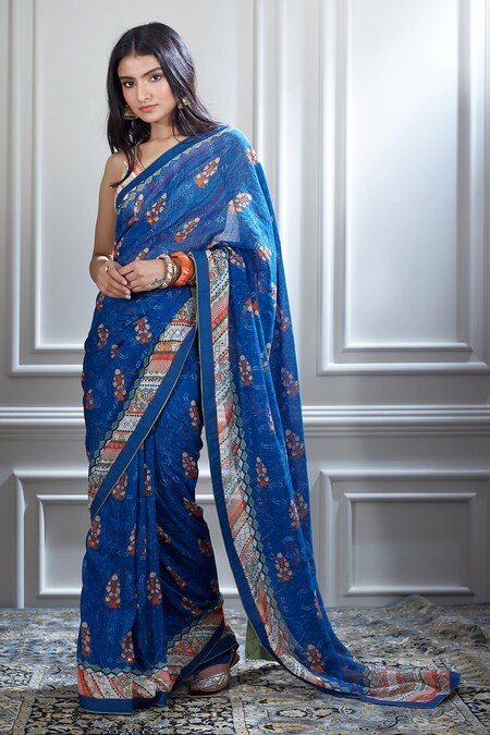 Mint Blue White Floral Printed Saree | Lashkaraa