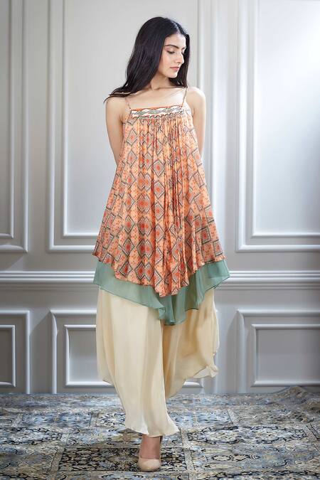 Shop Mandira Wirk - Indian White Chiffon Square Neck Printed Kurta And Palazzo Set Online at Aza Fashions Shop_Mandira Wirk - Indian_White Chiffon Square Neck Printed Kurta And Palazzo Set _Online_at_Aza_Fashions