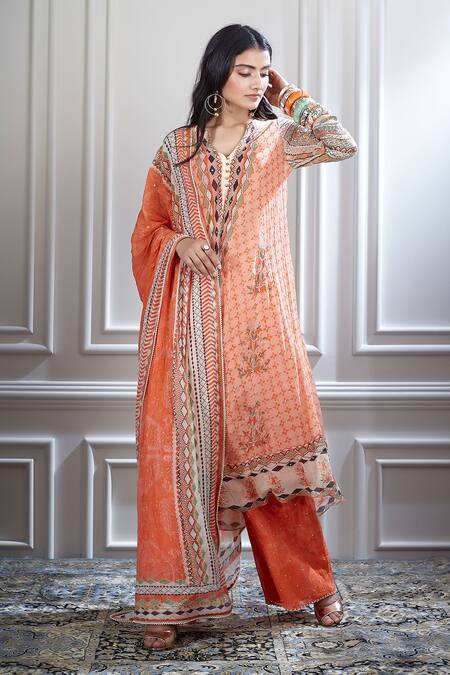 Mandira Wirk - Indian Peach Chanderi V Neck Kurta And Palazzo Set Online at Aza Fashions Mandira Wirk - Indian_Peach Chanderi V Neck Kurta And Palazzo Set _Online_at_Aza_Fashions