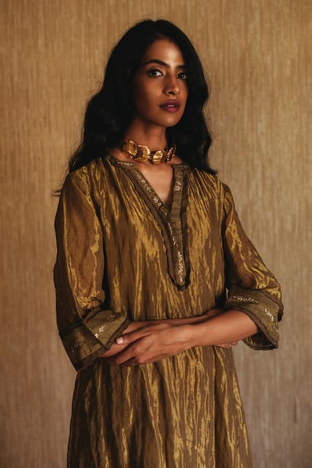 Shop Shorshe Clothing Gold Handloom Tissue Notched Kurta Pant Set at Aza Fashions Shop_Shorshe Clothing_Gold Handloom Tissue Notched Kurta Pant Set _at_Aza_Fashions