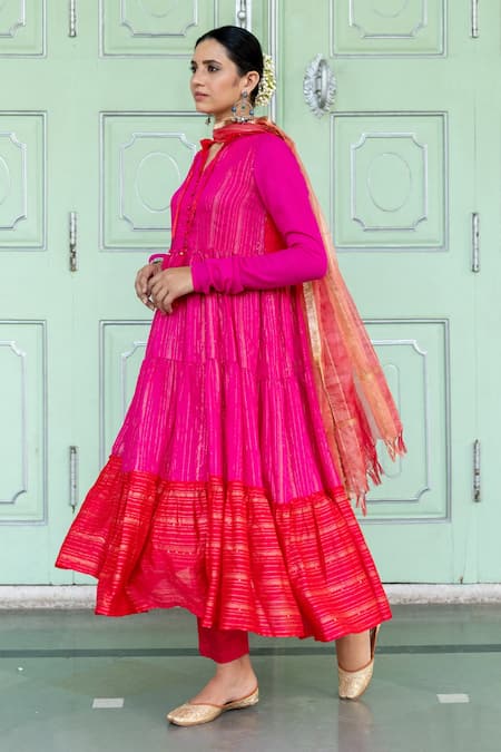 Buy Myaara Fuchsia Anarkali Chanderi Blend, Dupatta Organza, Pants Cotton Tiered Set Online at Aza Fashions Buy_Myaara_Fuchsia Anarkali Chanderi Blend, Dupatta Organza, Pants Cotton Tiered Set _Online_at_Aza_Fashions