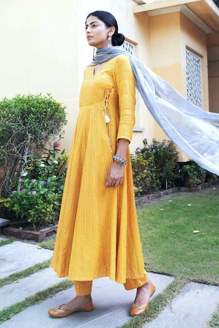 Myaara Yellow Kurta Cotton Dobby Pant Cotton Dupatta Organza V Neck Angarkha Set Online at Aza Fashions Myaara_Yellow Kurta Cotton Dobby Pant Cotton Dupatta Organza V Neck Angarkha Set _Online_at_Aza_Fashions