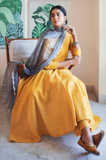 Buy Myaara Yellow Kurta Cotton Dobby Pant Cotton Dupatta Organza V Neck Angarkha Set Online at Aza Fashions Buy_Myaara_Yellow Kurta Cotton Dobby Pant Cotton Dupatta Organza V Neck Angarkha Set _Online_at_Aza_Fashions