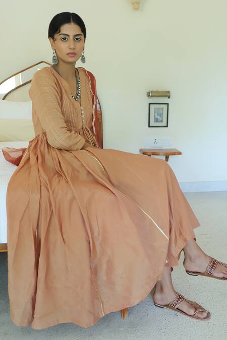 Myaara Beige Kurta Cotton Dobby Pant Cotton Dupatta Organza V Neck Anarkali Set Online at Aza Fashions Myaara_Beige Kurta Cotton Dobby Pant Cotton Dupatta Organza V Neck Anarkali Set _Online_at_Aza_Fashions