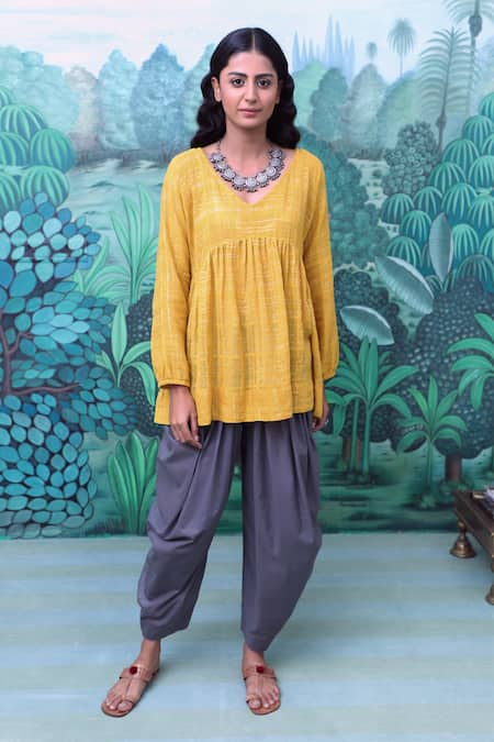 Myaara Cotton Kurta & Dhoti Pant Set 