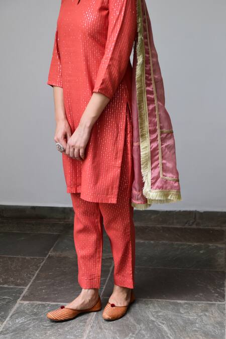 Myaara Red Kurta Lurex Dupatta Organza Lining Round Striped Set at Aza Fashions Myaara_Red Kurta Lurex Dupatta Organza Lining Round Striped Set _at_Aza_Fashions