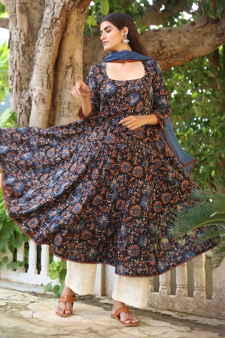 Gulabo Jaipur_Black , Doriya, Pure Scoop Neck Floral Print Anarkali Set_Online_at_Aza_Fashions