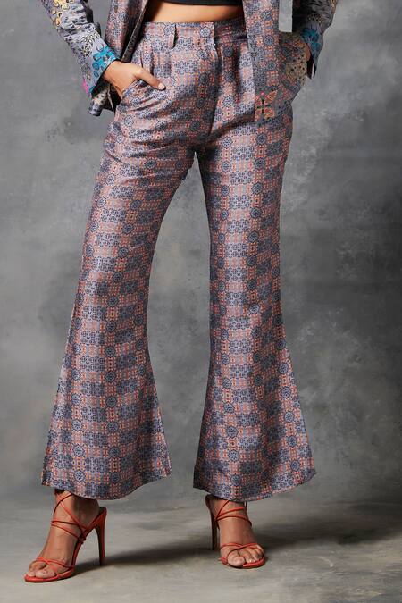 Shop_Saundh_Grey Pure Raw Silk Jacket Lapel Mizo Knitted Suit Set_Online_at_Aza_Fashions