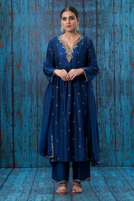 Label Niti Bothra Silk Embroidered Kurta & Palazzo Set 