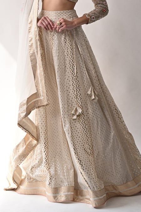 Neha Khullar_White Chanderi Silk And Organza Lining Cotton Shantoon Cutdana, Lehenga Set _at_Aza_Fashions