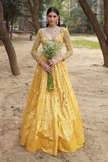 Neha Khullar_Yellow Chanderi Silk And Organza Lining Cotton Shantoon Cutdana, Lehenga Set _Online_at_Aza_Fashions