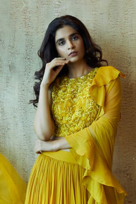 Nayantaara Yellow Net, Georgette, Paper Silk Round Embroidered Lehenga Set at Aza Fashions Nayantaara_Yellow Net, Georgette, Paper Silk Round Embroidered Lehenga Set _at_Aza_Fashions