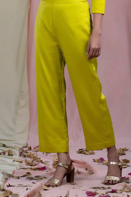 Shop Nayantaara Yellow Bamberg Satin Lapel Collar Cropped Blazer And Pant Set Online at Aza Fashions Shop_Nayantaara_Yellow Bamberg Satin Lapel Collar Cropped Blazer And Pant Set _Online_at_Aza_Fashions